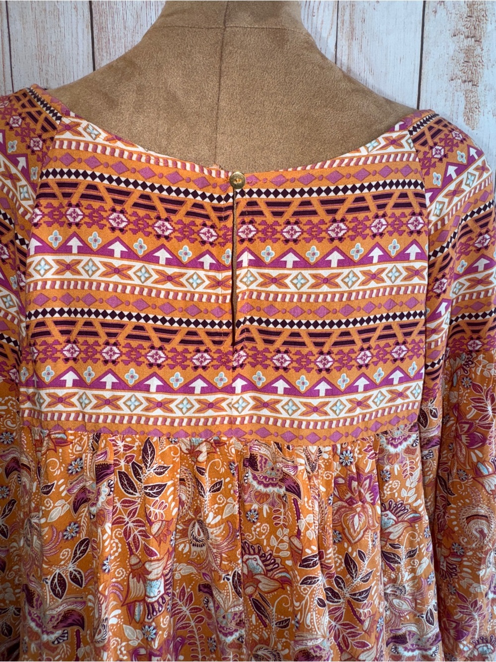 Cato Orange Paisley Peasant Tunic, Boho floral, loose fit, Sz 26/28 or 4X - Picture 8 of 14